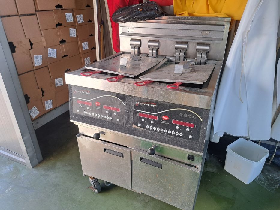 Отворен фритюрник Henny Penny EEE-142, електрически 3 фазен.
