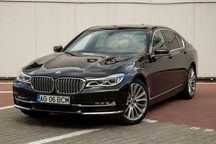 BMW Seria 7 740 X drive