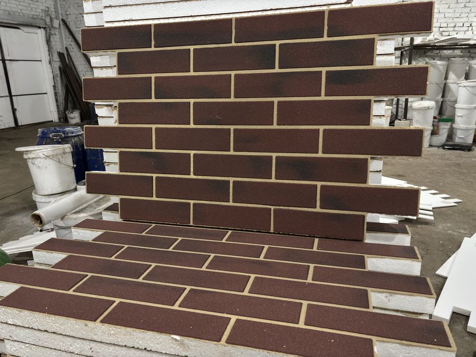 Фасад для дома . Тепмопанели , мраморный клинкер