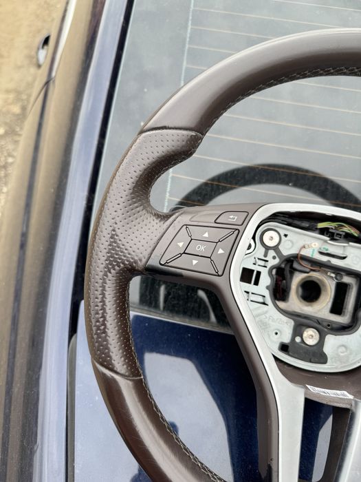 Volan maro inchis Mercedes W212 sport cu padele