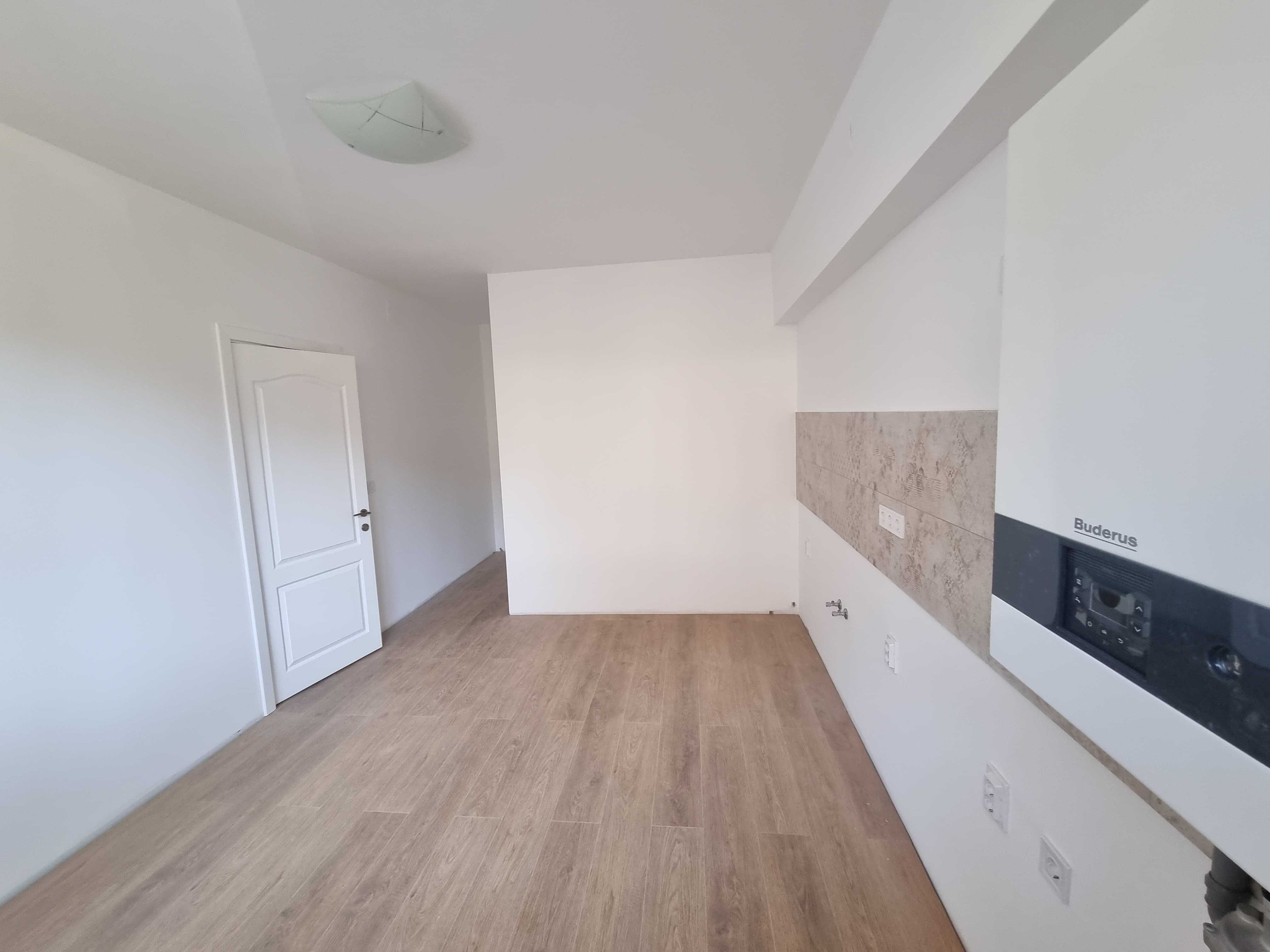 Apartament complet renovat Cetate, parter, balcon mare, TVA 9%