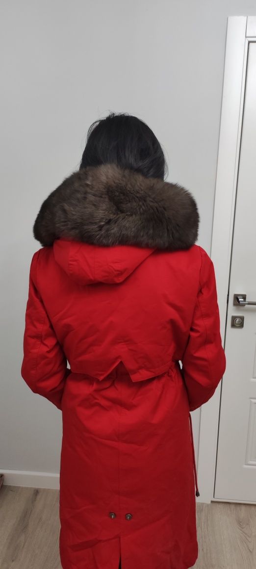Продам парку зимнюю
