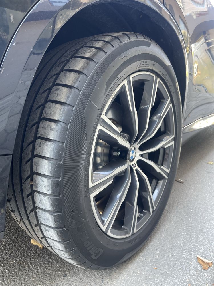 Гуми с джанти BMW x5 g05 265/50/20