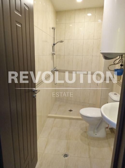 Дава се под наем Двустаен апартамент в Варна, Цветен квартал - 60 кв.м за 500 € - Снимка #5