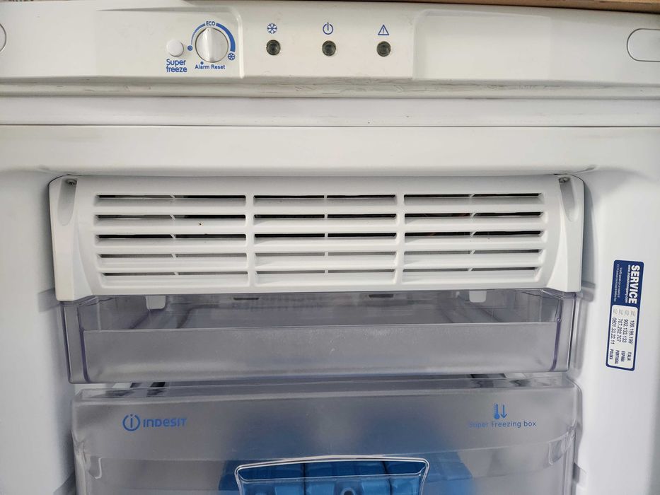 congelator NoFrost INDESIT
