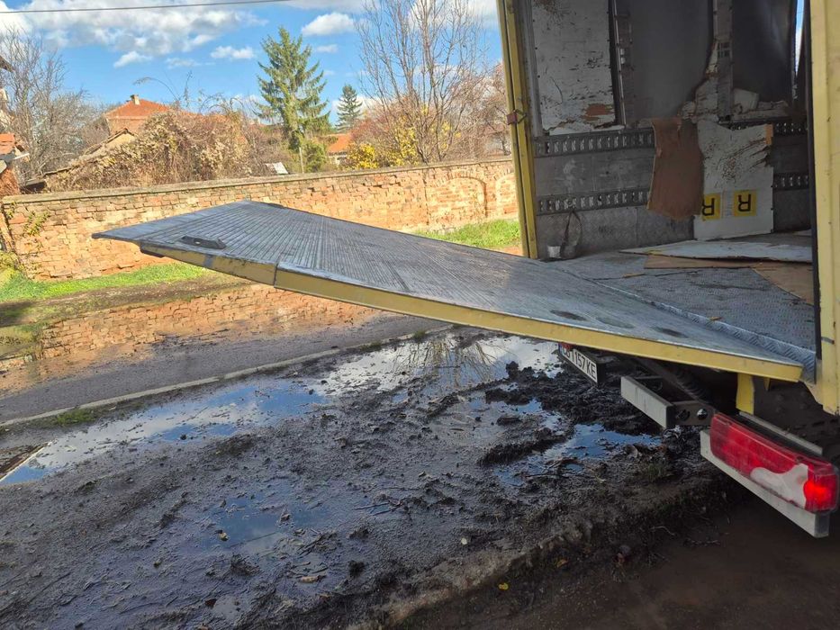 Падащ борд за камион