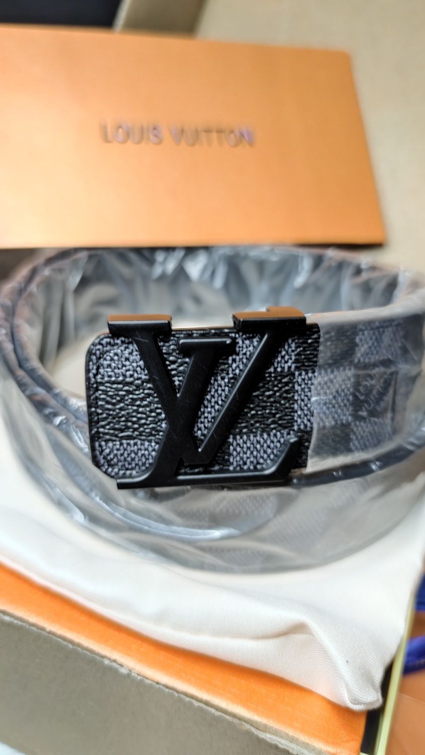 Louis Vuitton Колан