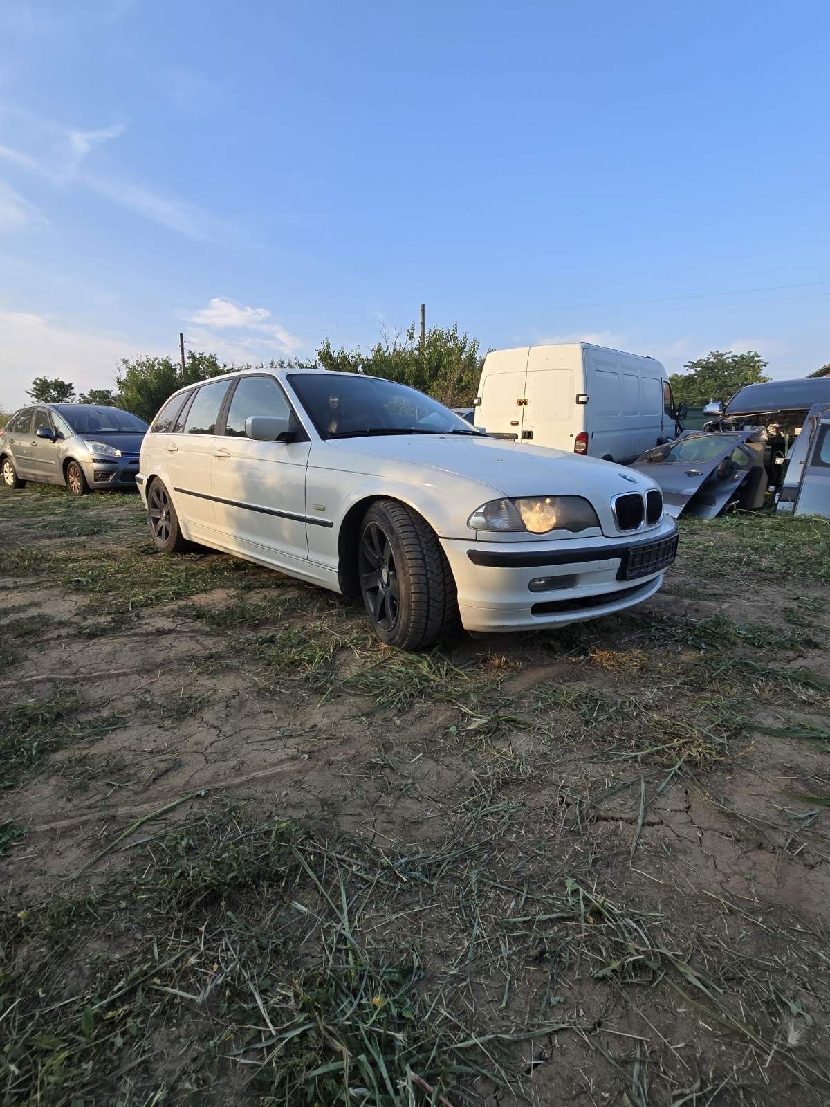 BMW Е46 330d на части само.