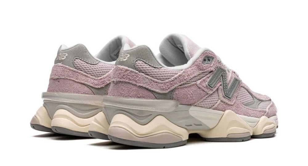 New Balance 9060 'December Sky'