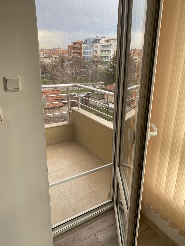 Продава се Двустаен апартамент в Пловдив, Кючук Париж - 63 кв.м за 2064 €/кв.м - Снимка #8