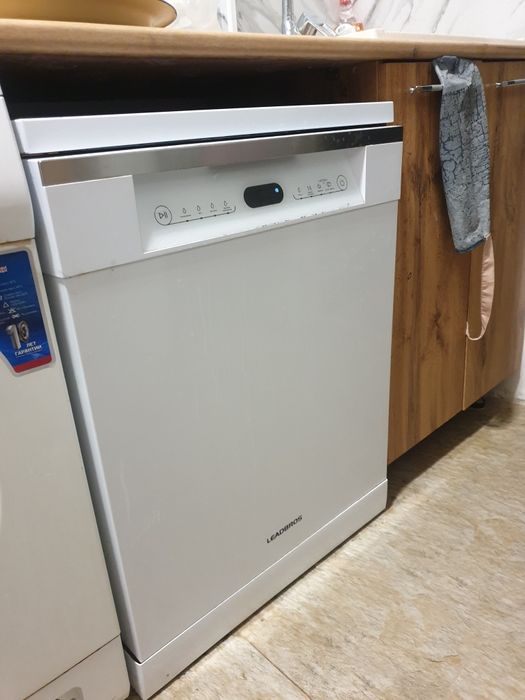 Посудомоечная машина Leadbros