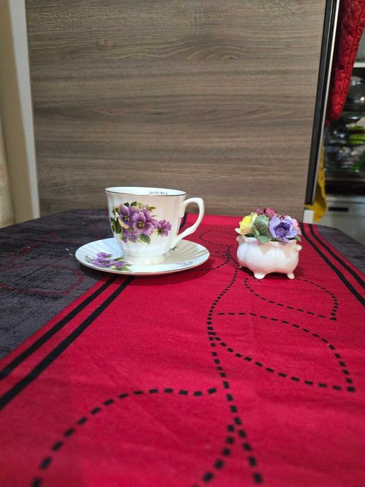 Порцеланова чаша