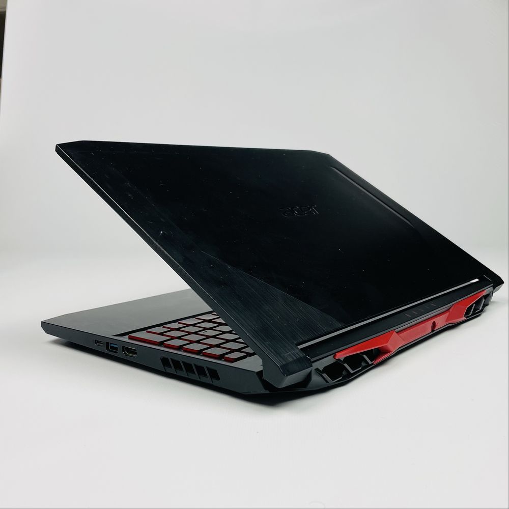 Acer Nitro 15/FHD IPS/i5-10300H/GTX 1650 Ti/8GB DDR4/512GB NVMe