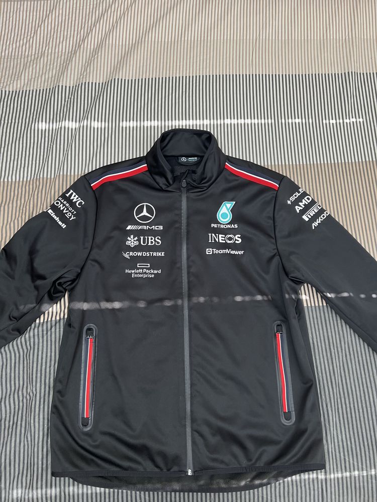 Mercedes AMG Petronas мъжко яке