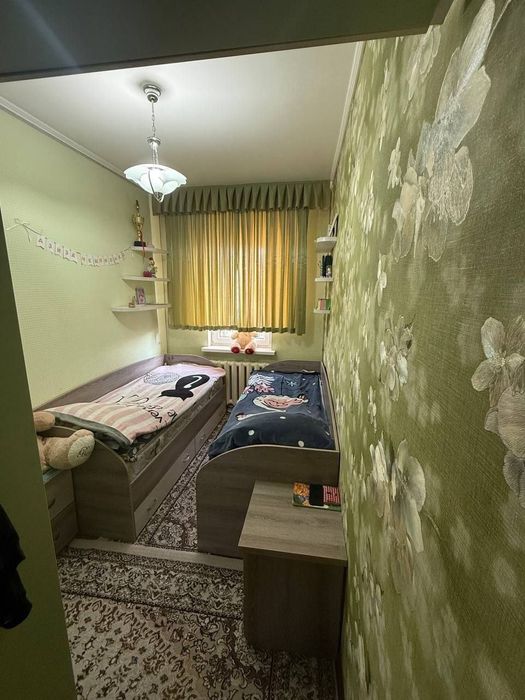 Срочно продается 4-х комнатная Авиасозлар 1 Базар Кадышева