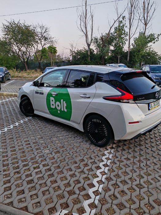 Nissan leaf 2024
