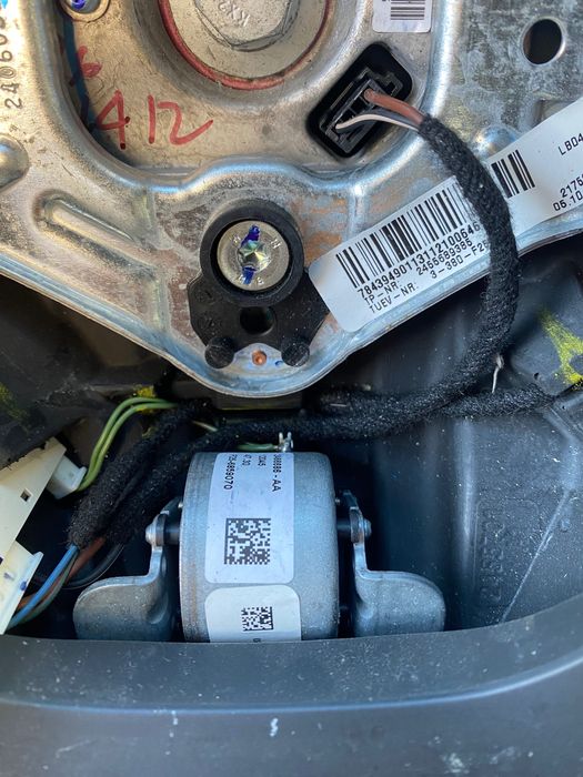 Bmw x3 F25 М волан с вибрация