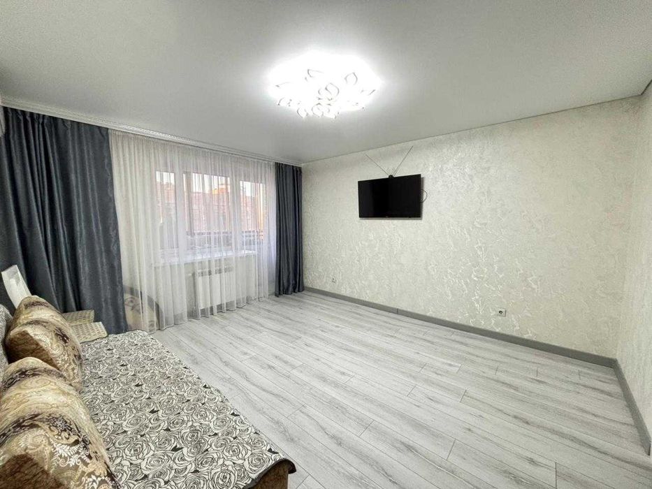 Продам 3-комн квартиру, Жас Оркен, с ремонтом