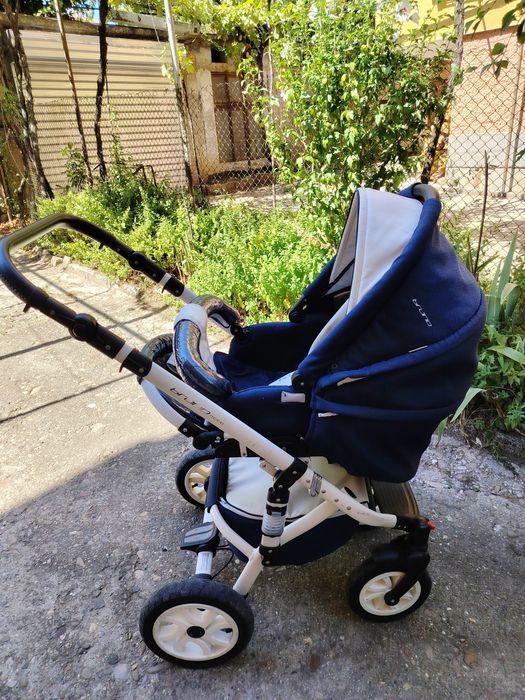 Бебешка количка-зимна и лятна