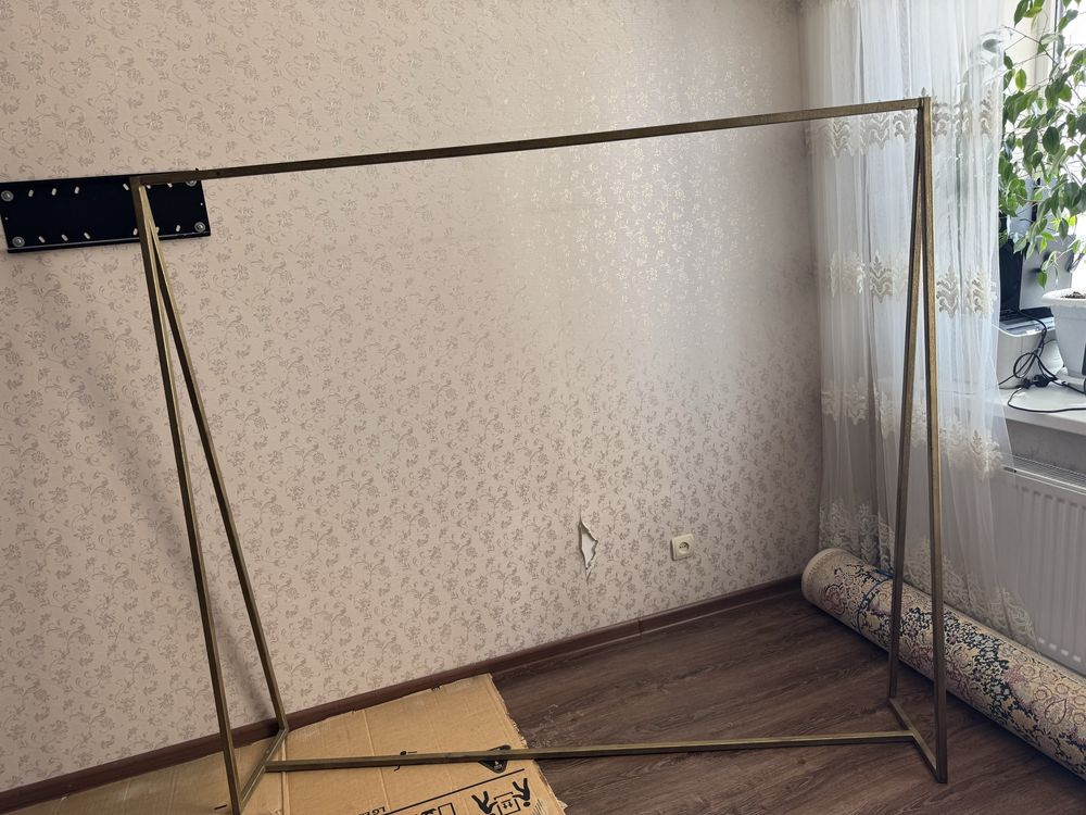 Рейл для бутиков