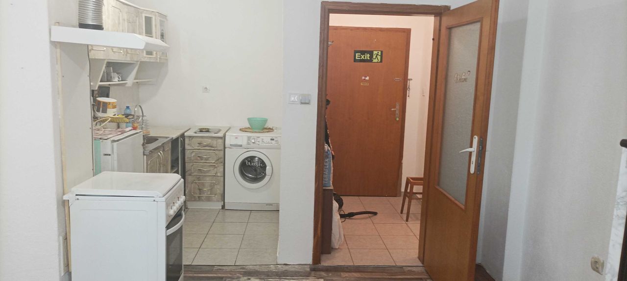 Дава се под наем Двустаен апартамент в Варна, Базар Левски - 60 кв.м за 357 € - Снимка #7
