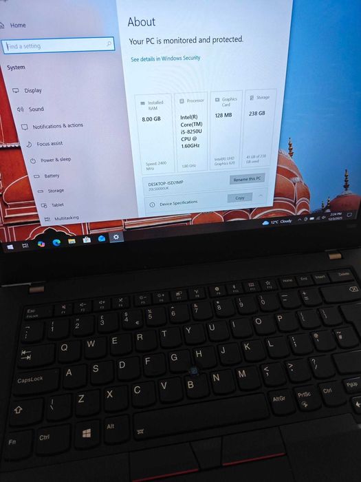 Лаптоп Lenovo T480
