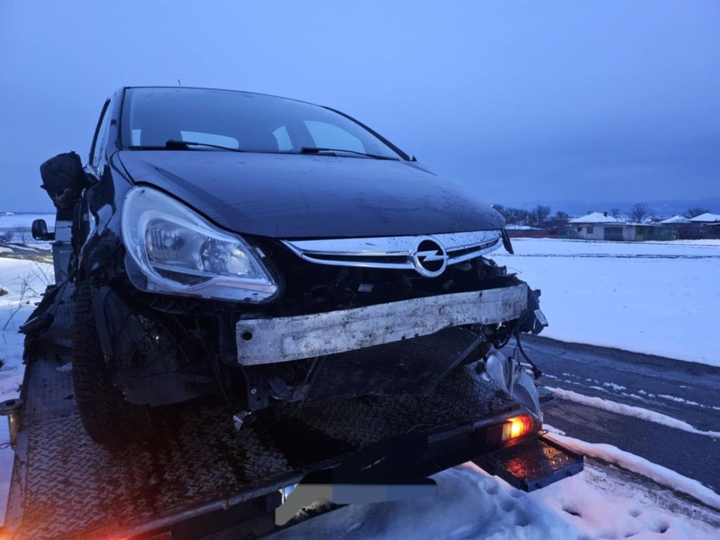 Opel corsa на части
