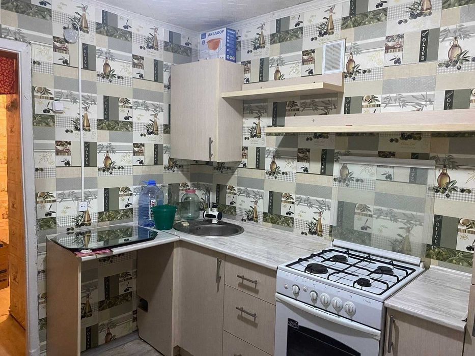 продам двух комнатную квартиру