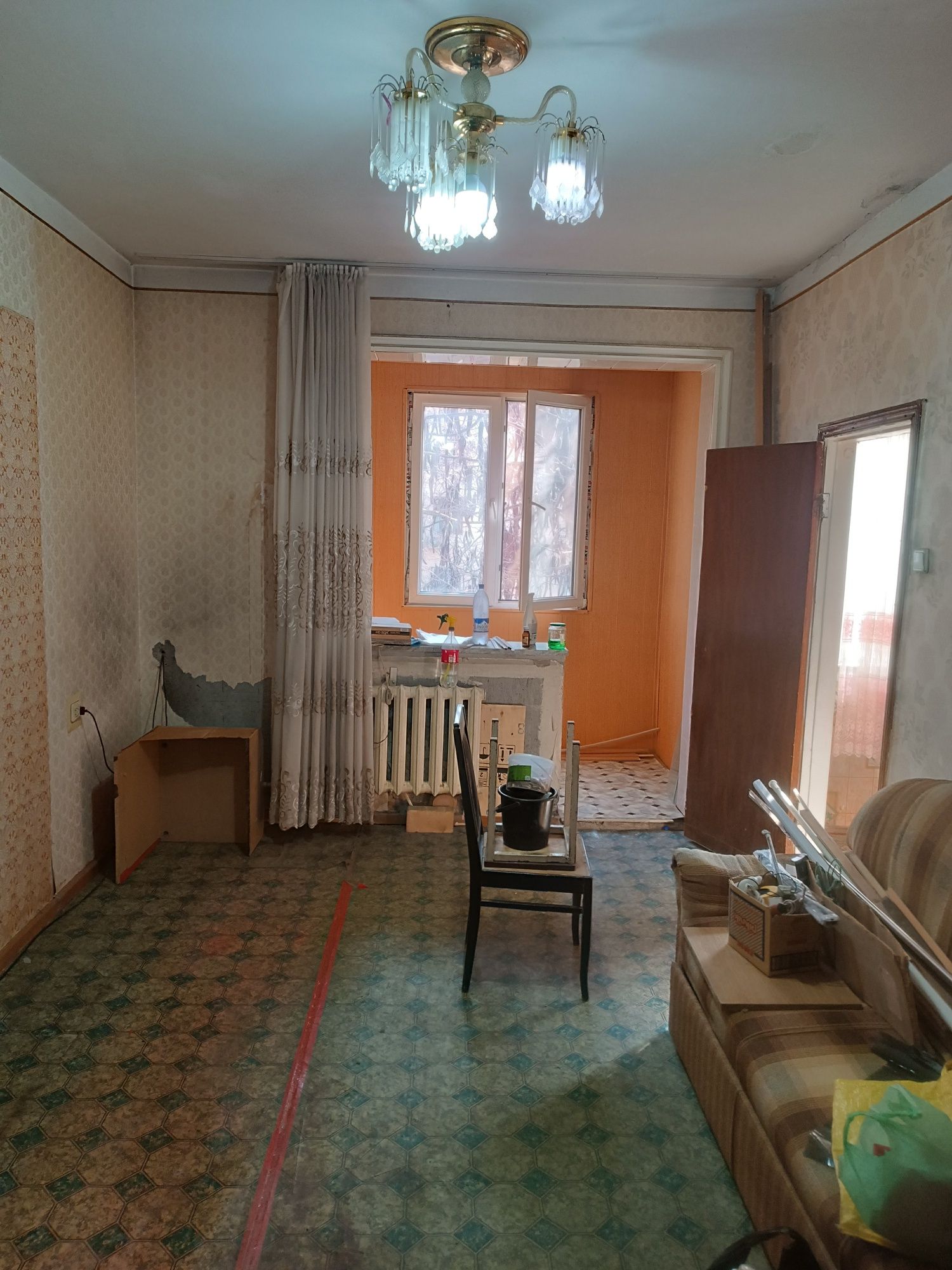 Продам 2-х комнатную квартиру на Чиланзаре, 19 квартал, макаронка