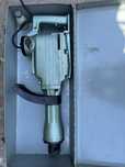 Pick hammer HITACHI  H-65 SC cu fir