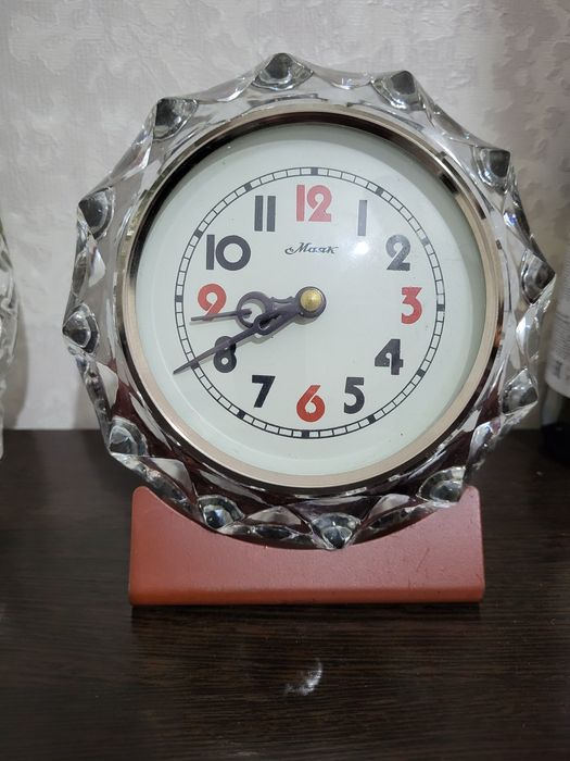 Часы настольные ссср Маяк