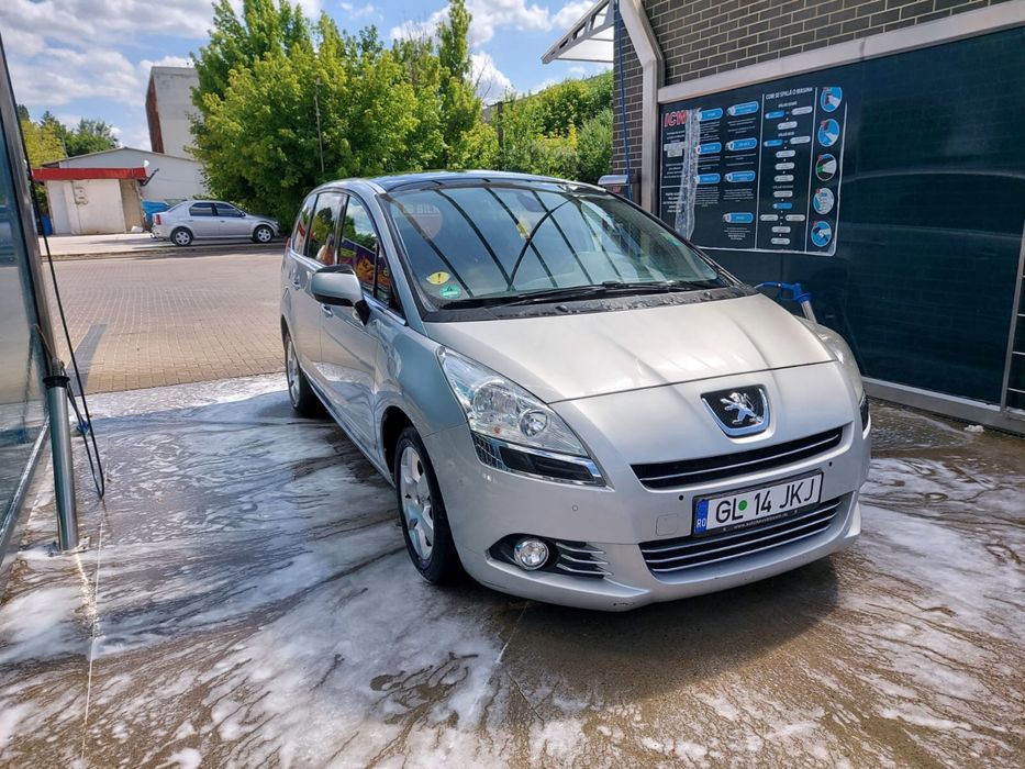 Peugeut 5008 / 1.6HDI / 2012 / 7 Locuri