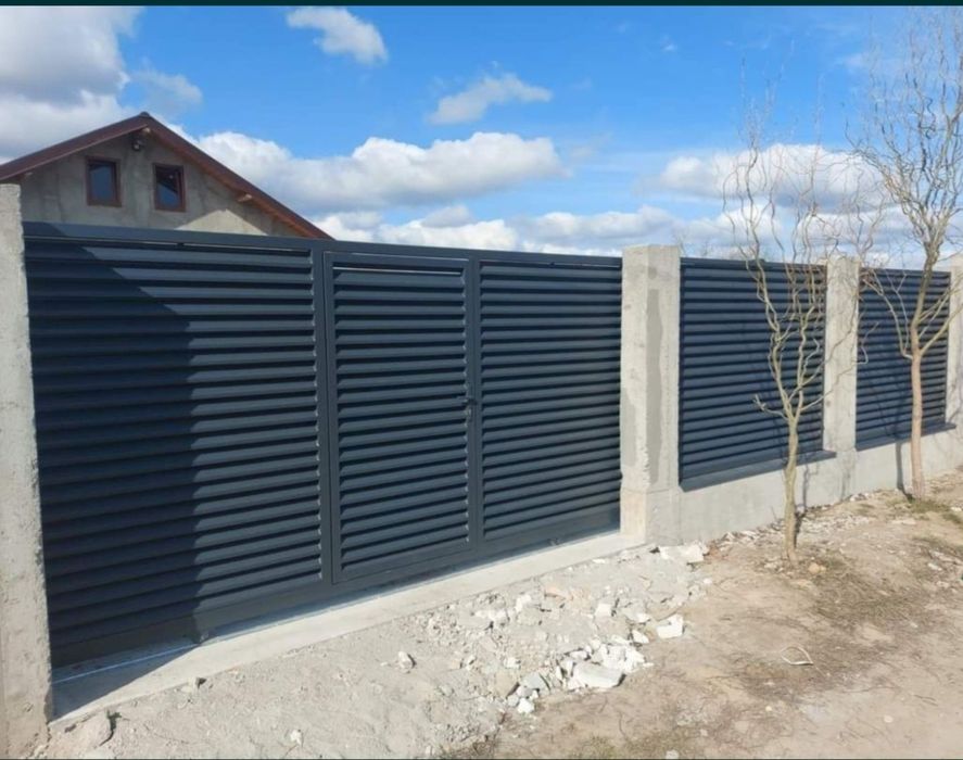 Meseriasi la garduri din plasa borduroasa și sipca metalica jaluzele v