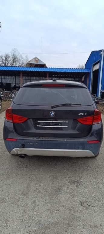 Dezmembrez BMW X1  2.0 D 2010