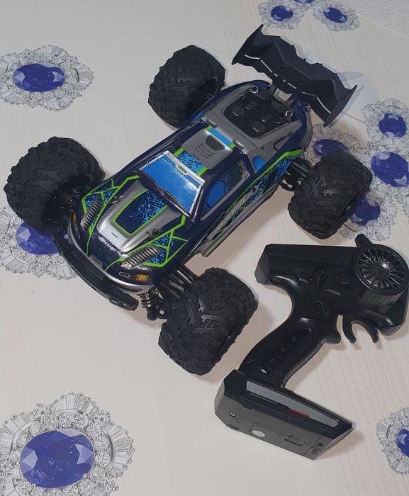 Машинка на пульте управления, запчасти на радиоуправляемые машинки