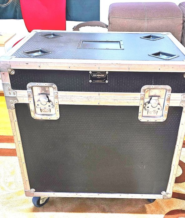 Vand case , flight case pentru boxe , cabluri etc