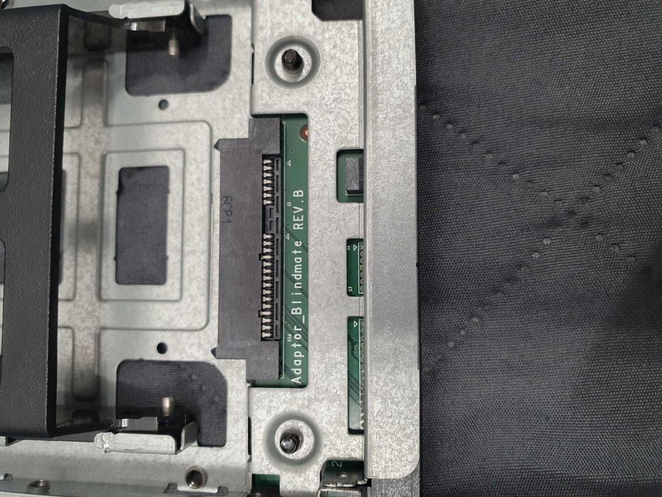 Adaptor SSD 2.5  to 3.5 SAS SATA HP Z820 Z840 Z4 Z6 Z8 G4 668261-001