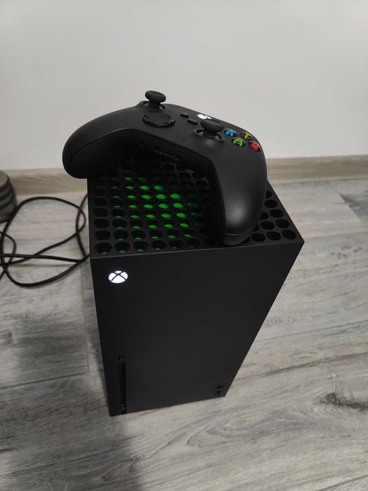 Se vinde Xbox Seria X