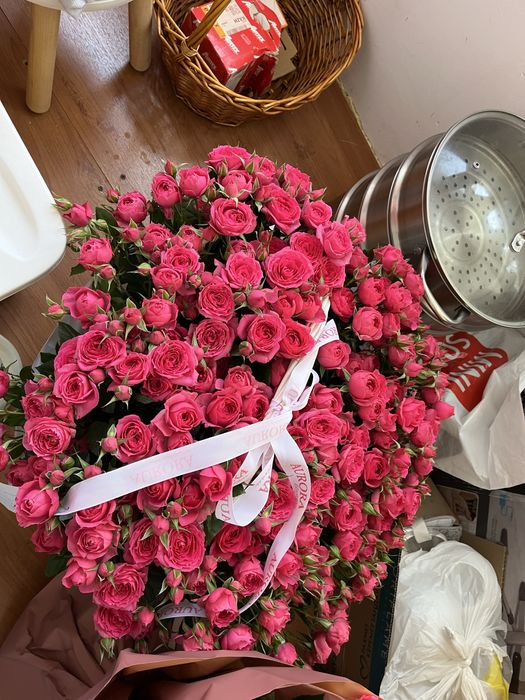 Цветы кустовые розы