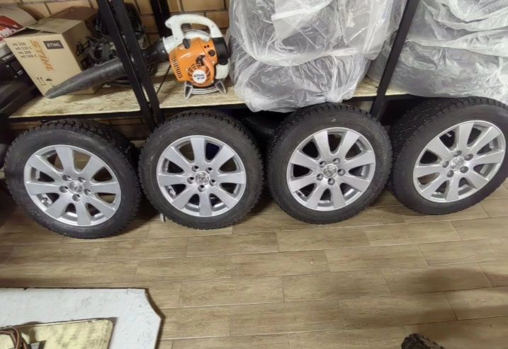 Продам диски с зимней резины шипы Тайота 5/114/3