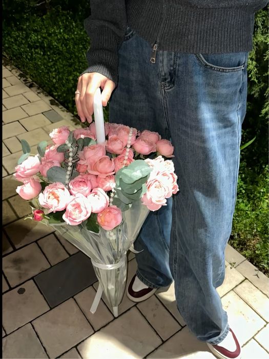 Трендовые зонтик букеты в наличии