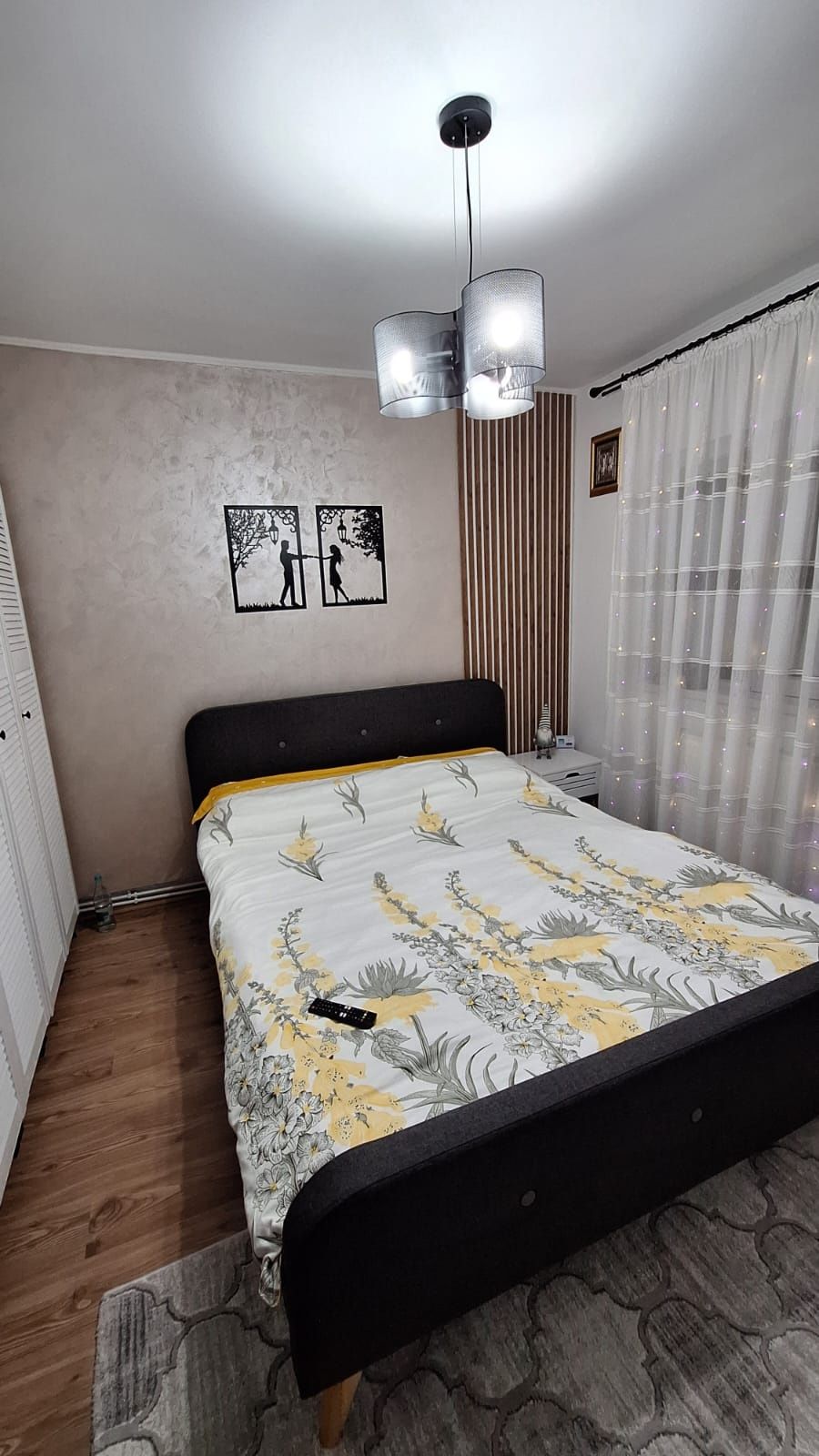 Apartament 3 camere, micro 11, decomandat