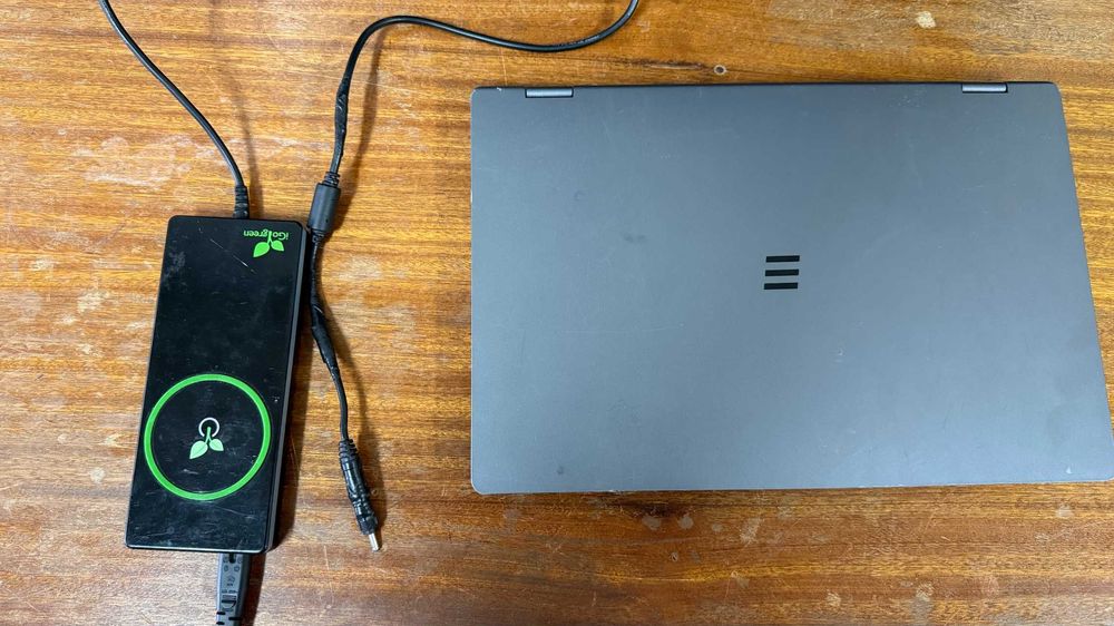 Лаптоп 14" Cepter Twist V2 CPU-I3-1025G1 RAM-8GB NvME 256GB