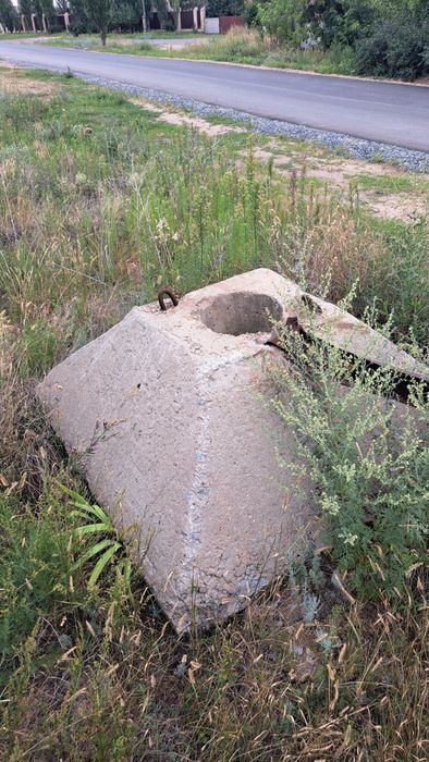 Продам тумбы под опоры