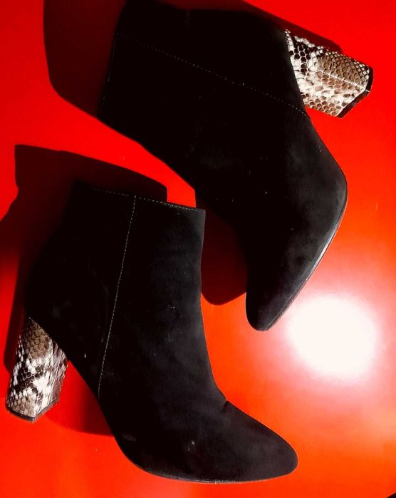 Botine imblanite cu toc (urgent)