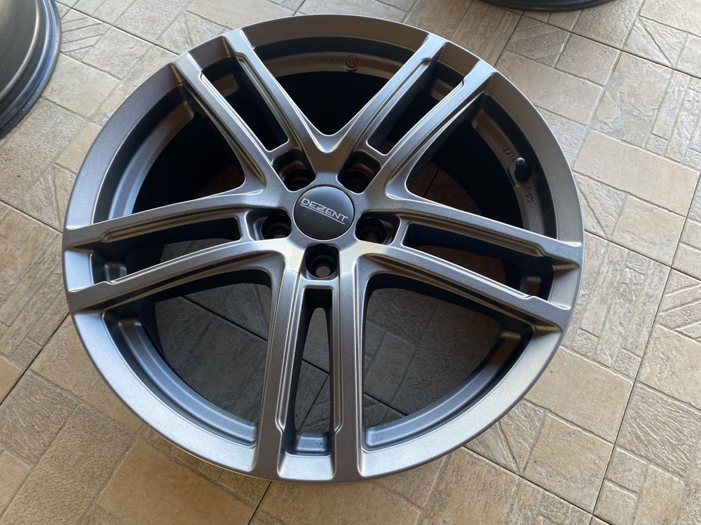 18" 5x100 Dezent TZ Graphite - Vw Skoda Subaru
