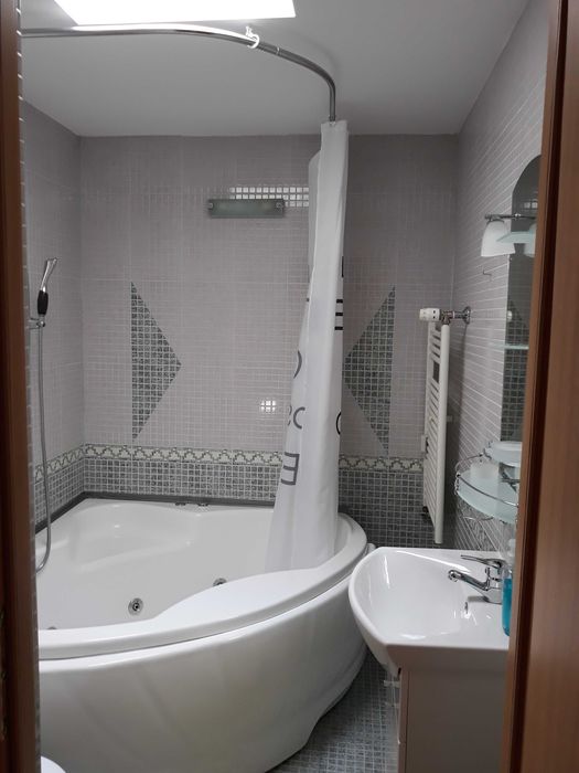 Proprietar, închiriez Apartament Penthouse zona Nufaru