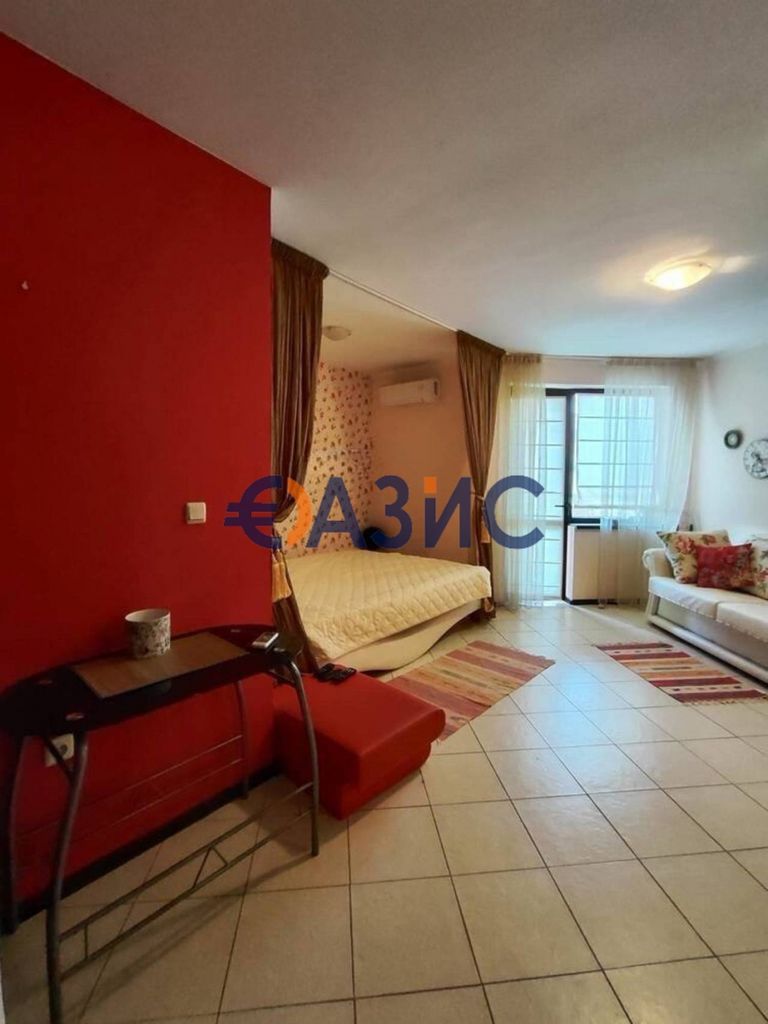 Продава се Едностаен апартамент в с. Кошарица, Област Бургас - 49 кв.м за 1225 €/кв.м - Снимка #2