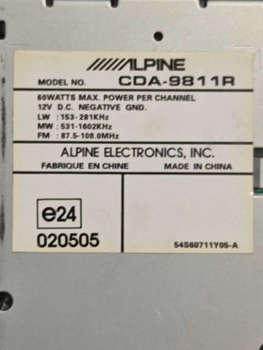 Колони Focal усилвател Hertz плеър Alpine чейнджър Alpine кабели