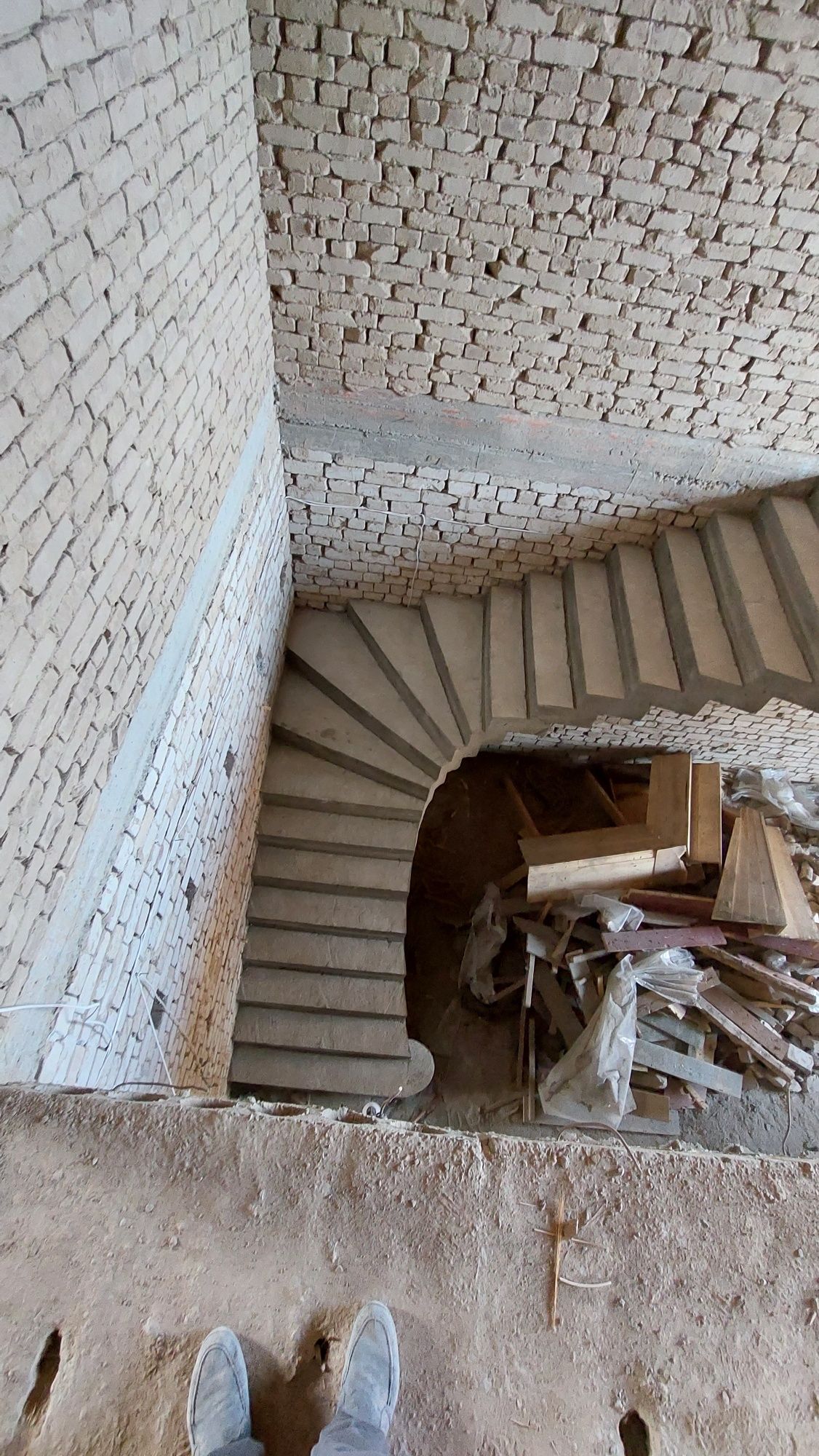 Зина лестница хизмати beton zina